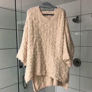 Umgee SOFT cream 3/4 length sleeve sweater/poncho